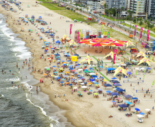 Temporada 2024/2025 do Verão Maior Paraná movimentou quase R$ 700 milhões em licenciamentos ambientais de novos empreendimentos no Litoral.