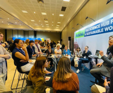 SETI Paraná fortalece internacionalização universitária em evento global de educação