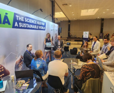 SETI Paraná fortalece internacionalização universitária em evento global de educação