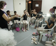 Muito além da sapatilha: o processo de iniciação às pontas na Escola de Dança Teatro Guaíra