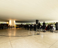 Concerto da Orquestra Sinfônica do Paraná no Museu Oscar Niemeyer é sucesso de público