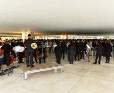 Concerto da Orquestra Sinfônica do Paraná no Museu Oscar Niemeyer é sucesso de público