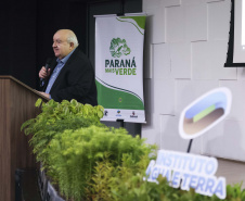 Rafael Greca, secretário de Estado do Desenvolvimento Sustentável, durante a apresentação do MonitoraPRAD para servidores da Sedest