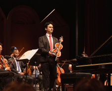 Orquestra Sinfônica do Paraná encanta público com obras de Prokofiev e Schumann