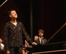 Orquestra Sinfônica do Paraná encanta público com obras de Prokofiev e Schumann