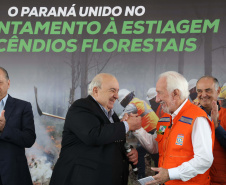 R$ 22 milhões: Estado entrega equipamentos a 100 municípios para combate a incêndios