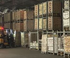 Governo do Paraná faz a entrega da 3ª remessa de produtos que compõem o cardápio escolar