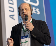 Diretor de Operações da Sanepar apresenta resultados do programa de Saneamento Rural do Paraná, que é diferenciado no país
