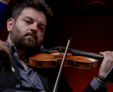 Famílias, movimentos, disposição no palco: confira como funciona uma orquestra sinfônica