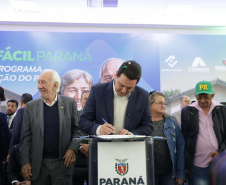 Casa Fácil Paraná chega a 110 mil famílias beneficiadas e investirá mais R$ 1,5 bilhão