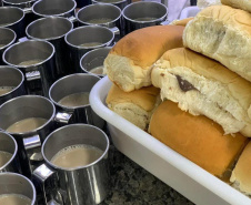 Governo do Paraná faz a entrega da 3ª remessa de produtos que compõem o cardápio escolar