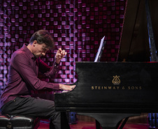 GUAÍRA - Rock ao Piano celebra os 50 anos dos clássicos de 1975 no Guairinha