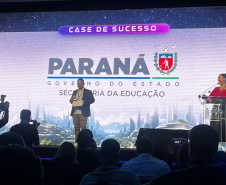 Paraná destaca uso de Inteligência Artificial na educação em evento nacional de tecnologia