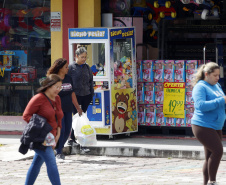COMERCIO