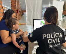 SEJU - Garantindo direitos às crianças, Secretaria da Justiça facilita vida de mães paranaenses