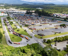 Porto de Paranaguá recebe o maior volume de caminhões da história no Pátio de Triagem