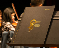 Símbolo da cultura no Estado, Orquestra Sinfônica do Paraná celebra 40 anos 