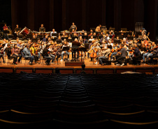 Símbolo da cultura no Estado, Orquestra Sinfônica do Paraná celebra 40 anos 