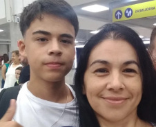  Saudade de casa: estudantes do Ganhando o Mundo vão passar o primeiro Dia das Mães fora do Brasil