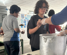 SEED - Polpas de frutas nativas enriquecem cardápio e promovem educação alimentar nas escolas do Paraná