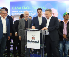 Estado assina contratos do Vida Nova para construir 2,5 mil casas para famílias de áreas de risco