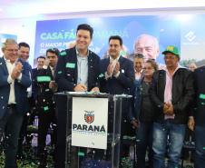 Estado assina contratos do Vida Nova para construir 2,5 mil casas para famílias de áreas de risco