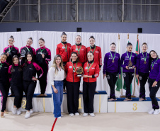 Ginástica Rítmica encanta público no ginásio da Secretaria do Esporte com presença de Barbara Domingos