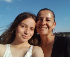  Saudade de casa: estudantes do Ganhando o Mundo vão passar o primeiro Dia das Mães fora do Brasil