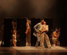 Orfeu e Eurídice marca temporada do Balé Teatro Guaíra com emoção e casa cheia no Guairão