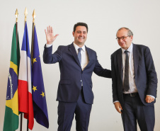 Centro Pompidou Paraná: Estado oficializa parceria para instalação de museu em Foz do Iguaçu