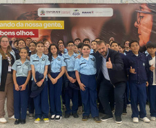 Estudantes de Itaperuçu e Tunas do Paraná são os primeiros a receber óculos do Programa Bons Olhos