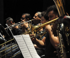 Famílias, movimentos, disposição no palco: confira como funciona uma orquestra sinfônica