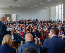 O governador em exercício, Darci Piana, anuncia um pacote de investimentos de R$ 54 milhões destinado à modernização da Rede Sine/PR e à ampliação da oferta de cursos de qualificação profissional em 311 municípios do Estado.
