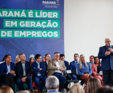 O governador em exercício, Darci Piana, anuncia um pacote de investimentos de R$ 54 milhões destinado à modernização da Rede Sine/PR e à ampliação da oferta de cursos de qualificação profissional em 311 municípios do Estado.