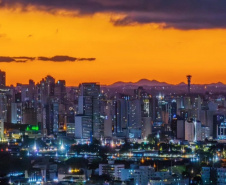 SIMEPAR - POLUIÇÃO IMPACTA NO PÔR DO SOL E NOS INCÊNDIOS AMBIENTAIS NO OUTONO E NO INVERNO