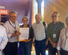 IDR-Paraná e Adapar apresentam projeto de apoio a sericicultores afetados pela deriva