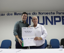 Governo do Estado homologa licitações que somam R$ 4 milhões para prefeituras do Noroeste 