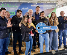O vice-governador Darci Piana participa da inauguração do Residencial Verdes Campos. São 199 casas, sendo todas as unidades subsidiadas pelo Governo do Estado, por meio do Casa Fácil Paraná.