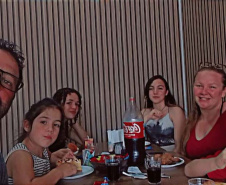  Luiza Gabrielly Damaratti, de 16 anos, estudante do 2º ano do ensino médio do Colégio Estadual do Campo Paulo Freire, de Palmas, acaba de retornar de um intercâmbio de um semestre na Irlanda.