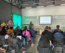 Sanepar entrega material pedagógico com enfoque ambiental para escolas de Apucarana