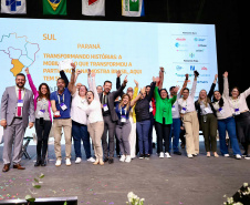 Saúde encerra participação em congresso nacional com premiação de municípios paranaenses
