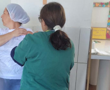 Sesa incentiva vacinação extramuros como estratégia para ampliar cobertura contra a gripe no Paraná