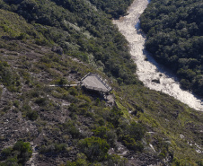Parques Paraná: trilhas, grutas, montanhas, cachoeiras e muito verde para quem quer curtir o feriado perto da natureza.