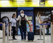 Alta de 26,2%: Paraná recebeu mais de 584 mil turistas estrangeiros de janeiro a maio deste ano