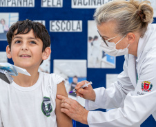 SESA - Intensificação da vacinação nas escolas encerra primeira fase; em 47 dias mais de 168 mil carteirinhas foram avaliadas