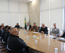 FOMENTO PARANÁ BAIXA JUROS CRÉDITO TAXISTAS