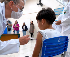 SESA - Intensificação da vacinação nas escolas encerra primeira fase; em 47 dias mais de 168 mil carteirinhas foram avaliadas