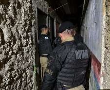 PCPR e PMPR prendem suspeitos de tiroteio entre organizações criminosas em Curitiba