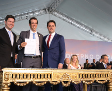 Governador Carlos Massa Ratinho Júnior dá posse ao secretário da Educação, Renato Feder  -  Curitiba, 01/01/2019  -  Foto: Rodrigo Félix Leal