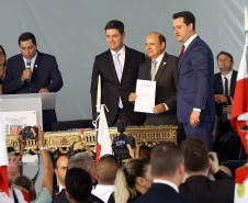 Governador Carlos Massa Ratinho Júnior dá posse ao secretário da Segurança Pública, general Luiz Felipe Carbonell  -   Curitiba, 01/01/2019  -  Foto: Arnaldo Alves/ANPr